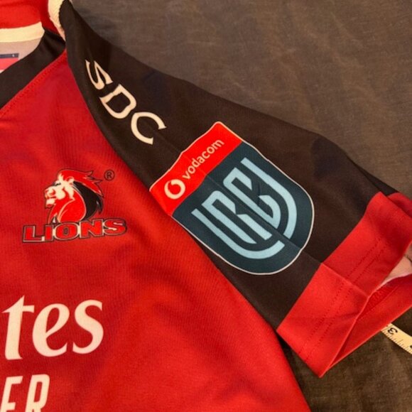 Emirates Lions Rugby Macron Jersey - Size L - Excellent Condition - Picture 3 of 8